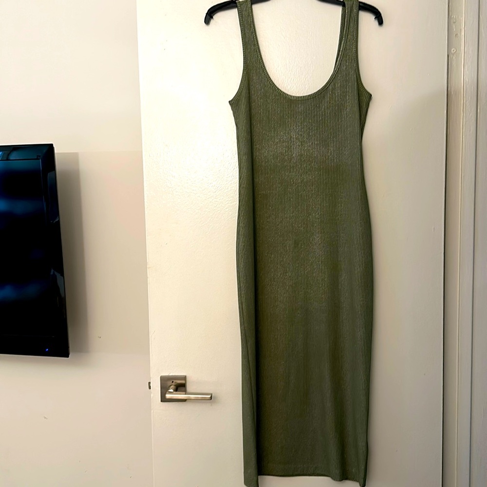 Green metallic midi dress